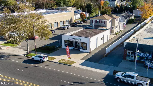 75 W LANDIS AVE, Vineland, NJ 08360