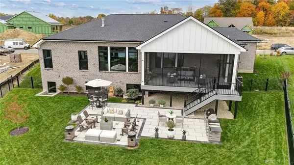 9338 Rochelle Lane, Clearcreek Twp, OH 45458