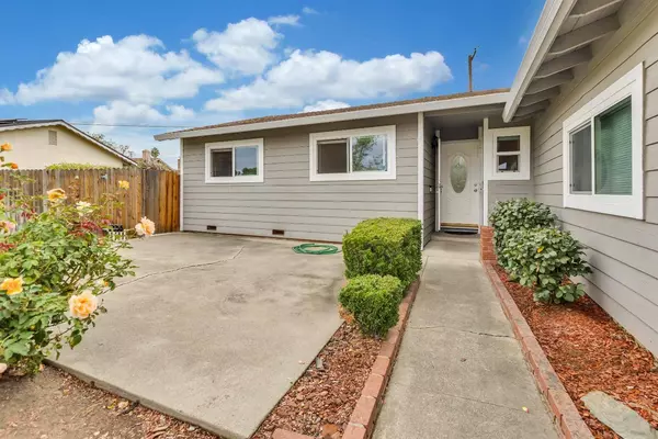 7573 Lemarsh WAY, Sacramento, CA 95822