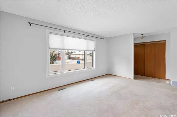 31 Lennon CRESCENT, Saskatoon, SK S7L 6K1