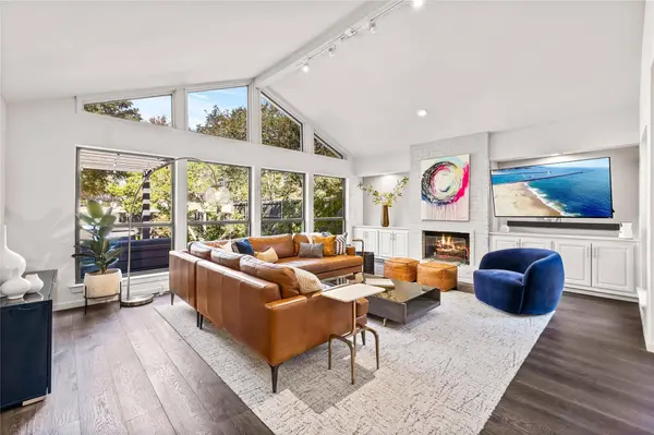 8425 Stable Glen Drive, Dallas, TX 75243