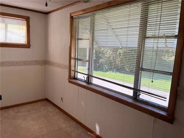 63 Dalzell Avenue, Bobtown, PA 15315