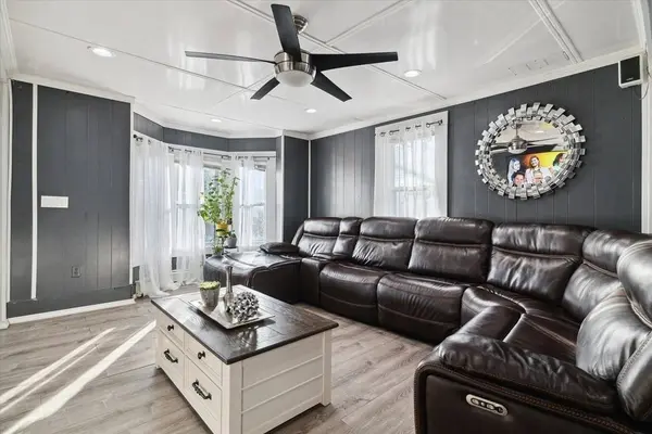 12 Chelmsford St, Lawrence, MA 01841