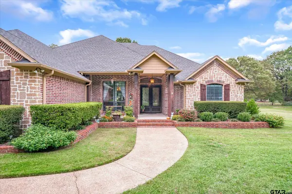 13610 Karah Ln, Lindale, TX 75771