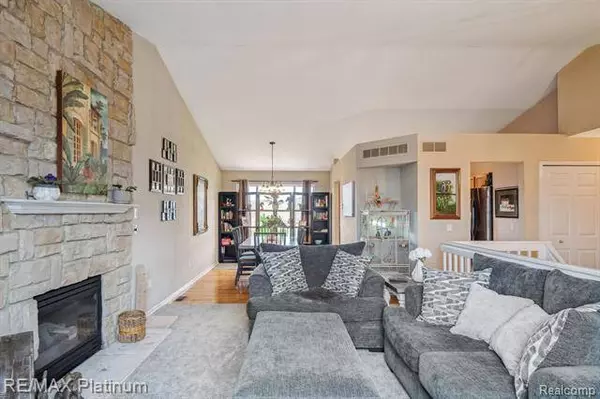 1714 NEWGATE Lane, Howell, MI 48843