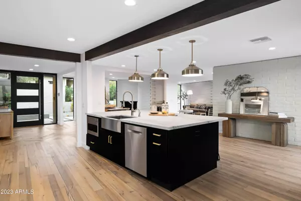 7312 N LAKESIDE Lane, Paradise Valley, AZ 85253