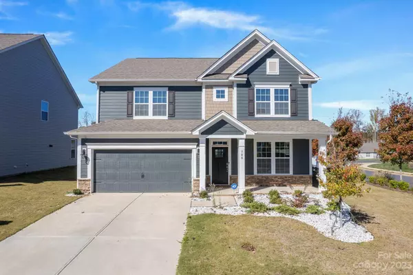 508 Secretariat DR, Iron Station, NC 28080