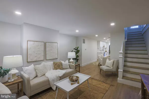 3532 ROLAND AVE, Baltimore, MD 21211