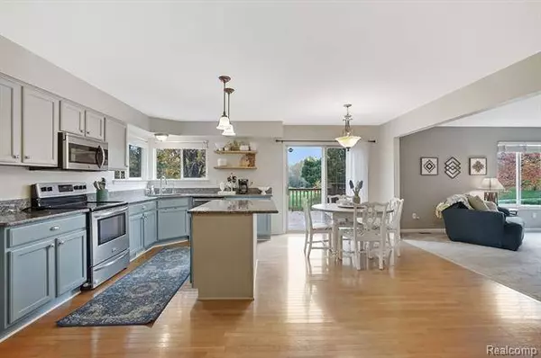 7933 Turnberry Drive, Whitmore Lake, MI 48189