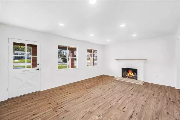 229 W Old Mill RD, Corona, CA 92882