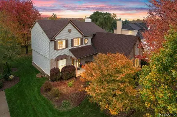 7933 Turnberry Drive, Whitmore Lake, MI 48189