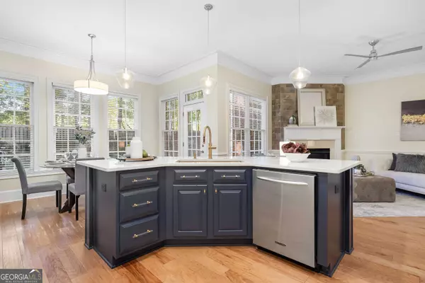 7580 Portbury Park LN, Suwanee, GA 30024