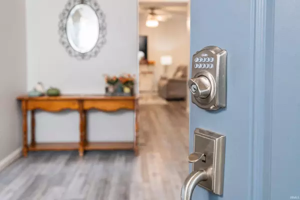 1043 E Jackie Court, Ellettsville, IN 47429