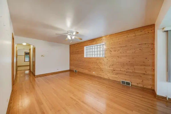 3707 S 57th CT, Cicero, IL 60804