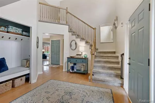 7933 Turnberry Drive, Whitmore Lake, MI 48189