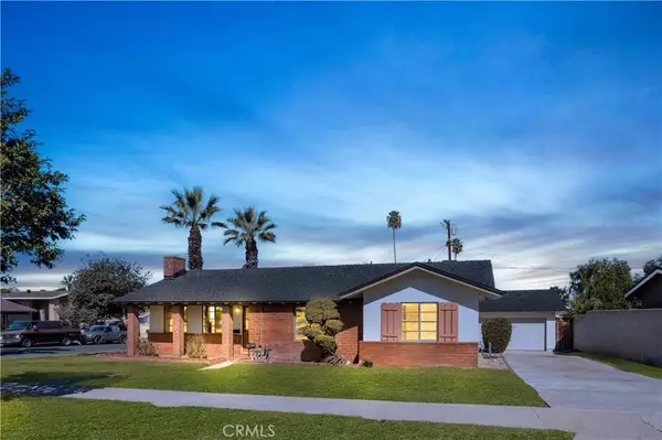 229 W Old Mill RD, Corona, CA 92882