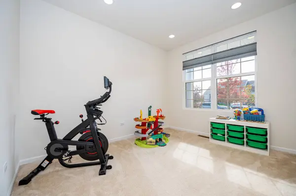 15738 Brookshore DR, Plainfield, IL 60544