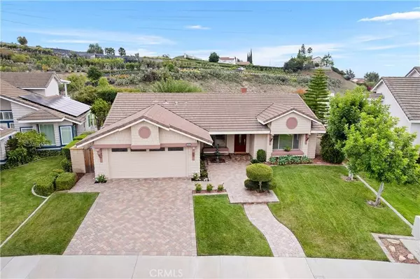 3602 E Shallow Brook LN, Orange, CA 92867