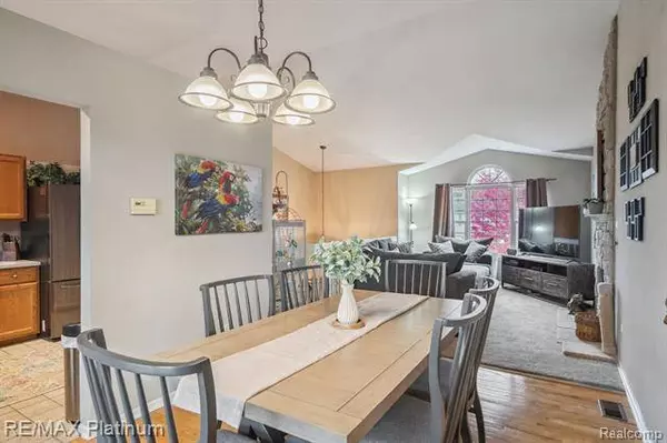 1714 NEWGATE Lane, Howell, MI 48843