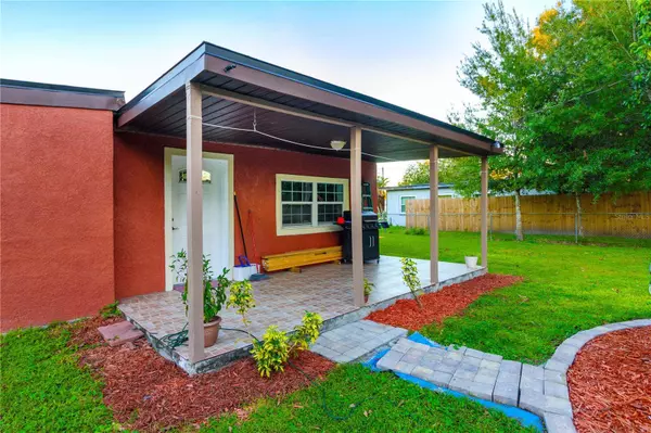 318 POINCIANA CIR, Kissimmee, FL 34744