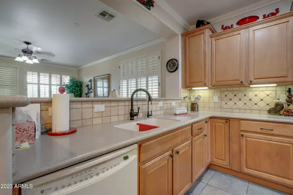 31671 N Poncho Lane, San Tan Valley, AZ 85143