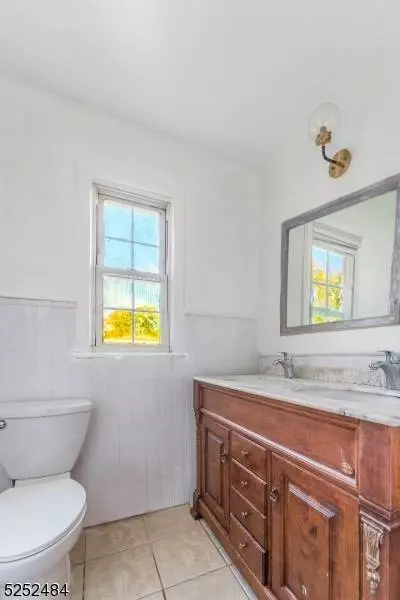 10 Stanford Dr #4B, Bridgewater Twp., NJ 08807