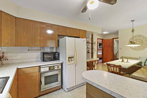 488 Charlotte AVE, Crystal Lake, IL 60014