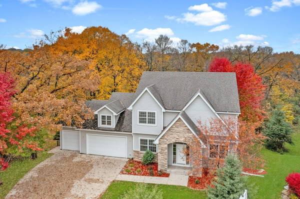 61 River CT NE, Rochester, MN 55906