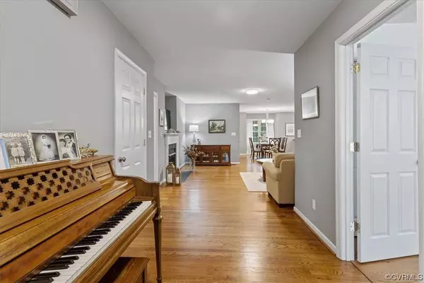 5900 Buckhunt LN, New Kent, VA 23124