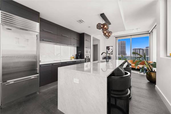 900 Biscayne Blvd #3912, Miami, FL 33132