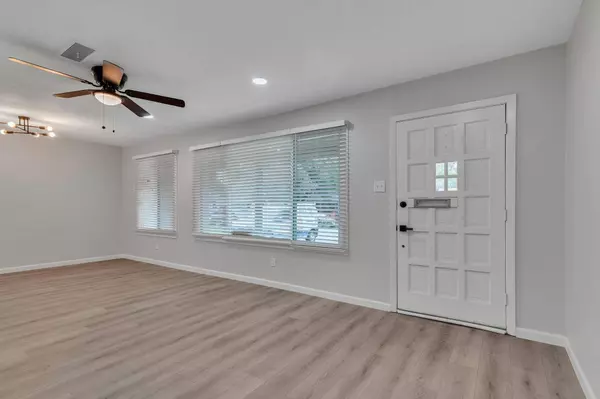 5517 Fursman Avenue, Fort Worth, TX 76114