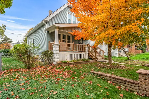 3130 S 12th St, Milwaukee, WI 53215