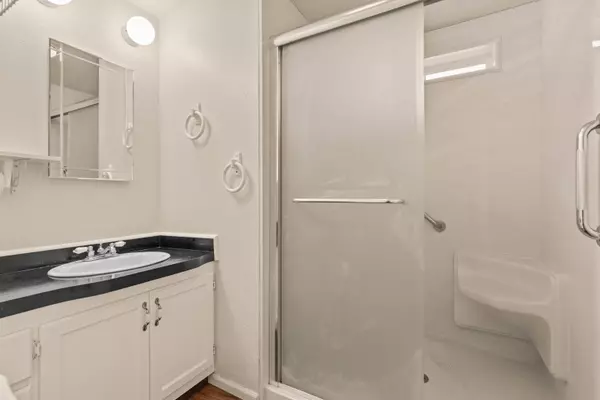 3803 W Greenwood Rd, Spokane, WA 99224