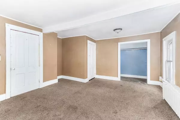 111 Blackhawk AVE, Aurora, IL 60506