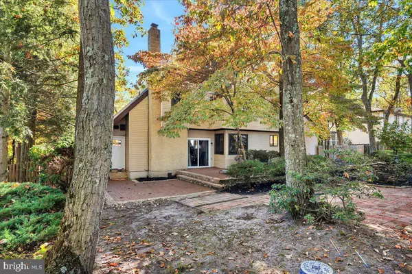 26 BROOKWOOD DR, Voorhees, NJ 08043