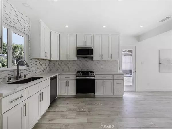 10807 Wescott AVE, Sunland, CA 91040