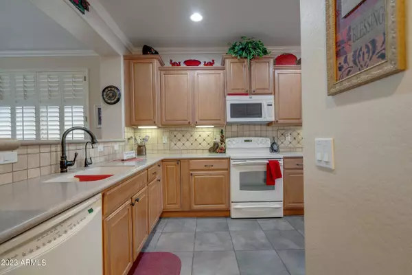 31671 N Poncho Lane, San Tan Valley, AZ 85143