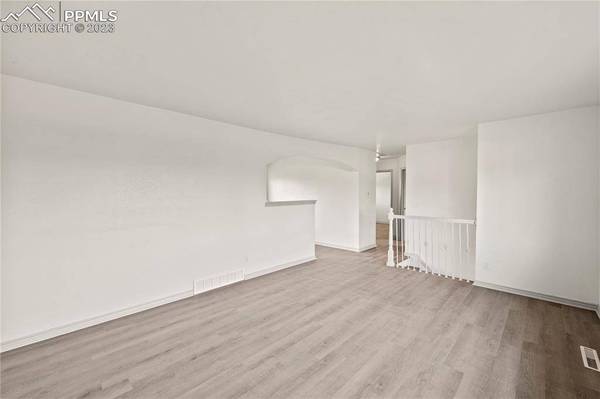 1603 Saratoga DR, Colorado Springs, CO 80910