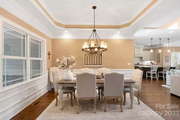 124 Bagby RD, Mooresville, NC 28117