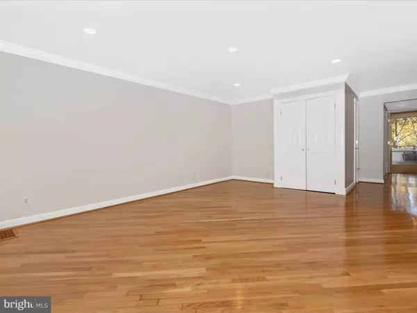 7535 SPRING LAKE DR #C-1, Bethesda, MD 20817