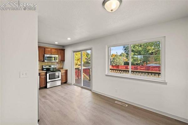 1603 Saratoga DR, Colorado Springs, CO 80910