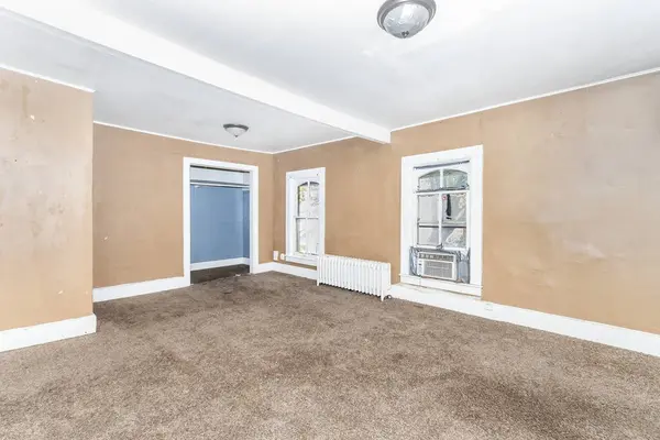 111 Blackhawk AVE, Aurora, IL 60506