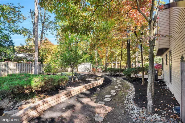 26 BROOKWOOD DR, Voorhees, NJ 08043