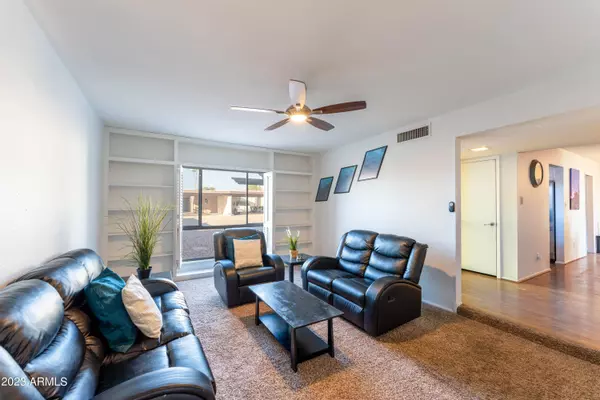 3022 S COUNTRY CLUB Way, Tempe, AZ 85282