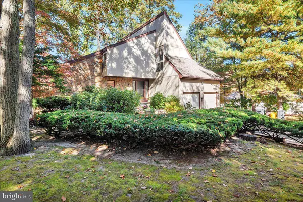 26 BROOKWOOD DR, Voorhees, NJ 08043