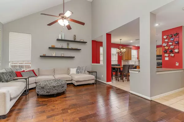 6017 Lakecrest Drive, Sachse, TX 75048