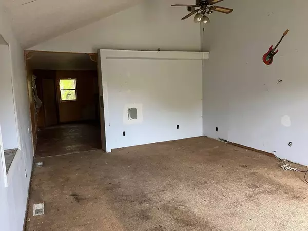 2680 N 48th RD, Somonauk, IL 60552