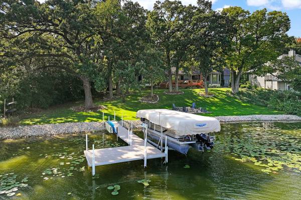 965 W Shore DR, Fox Lake, IL 60020