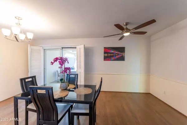 3022 S COUNTRY CLUB Way, Tempe, AZ 85282