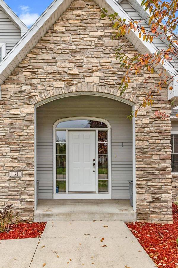 61 River CT NE, Rochester, MN 55906